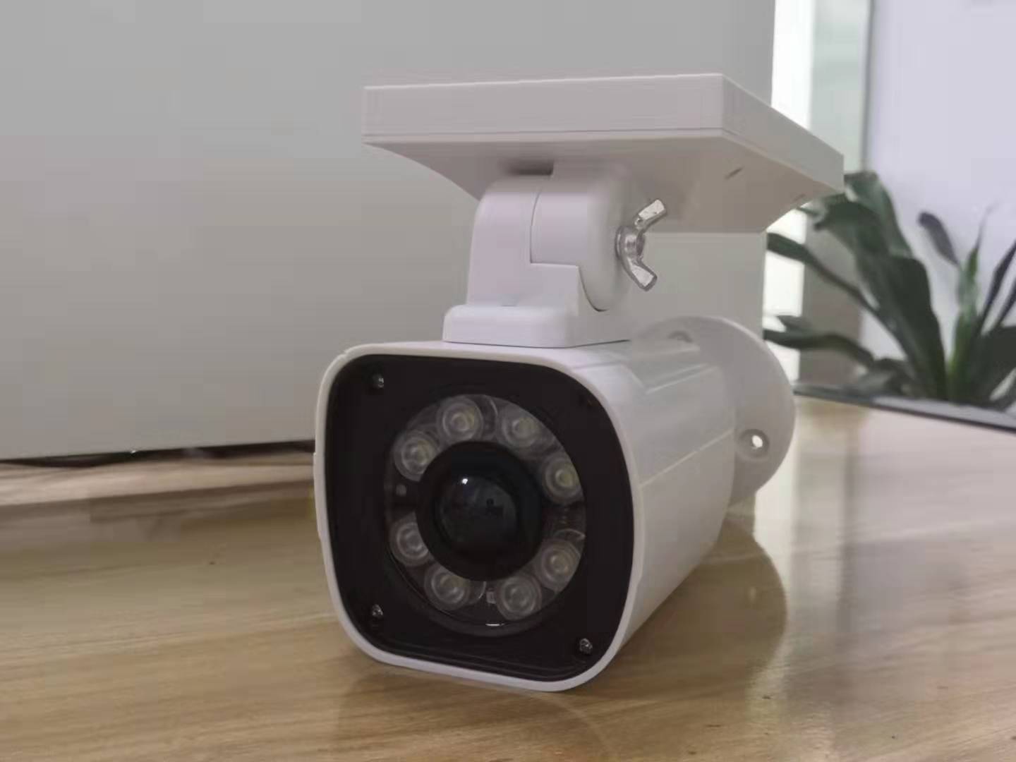 Solar Fake Camera Light – Outdoor Security Search Light